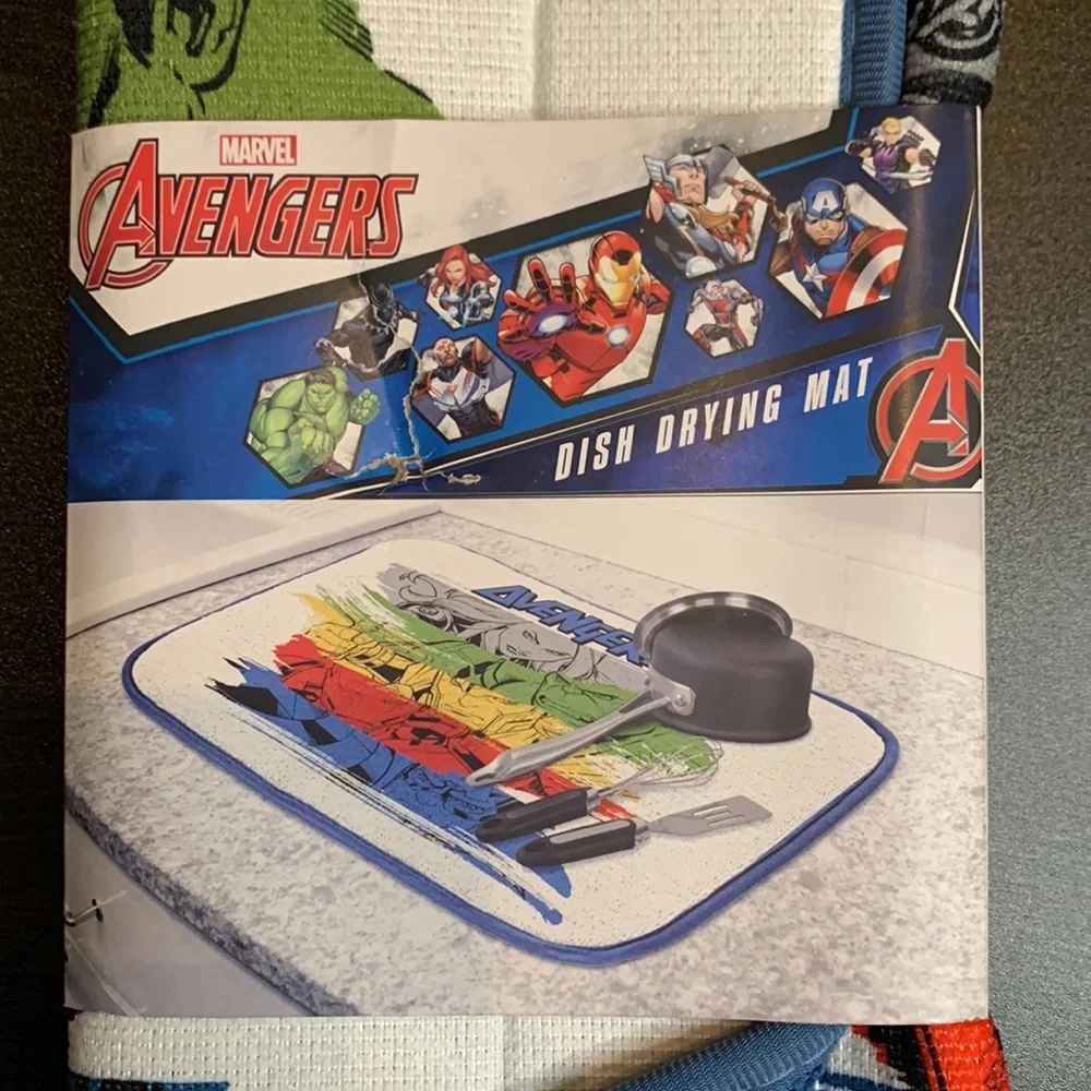 Avengers 2PK Kitchen Towels and Dish Drying Mat